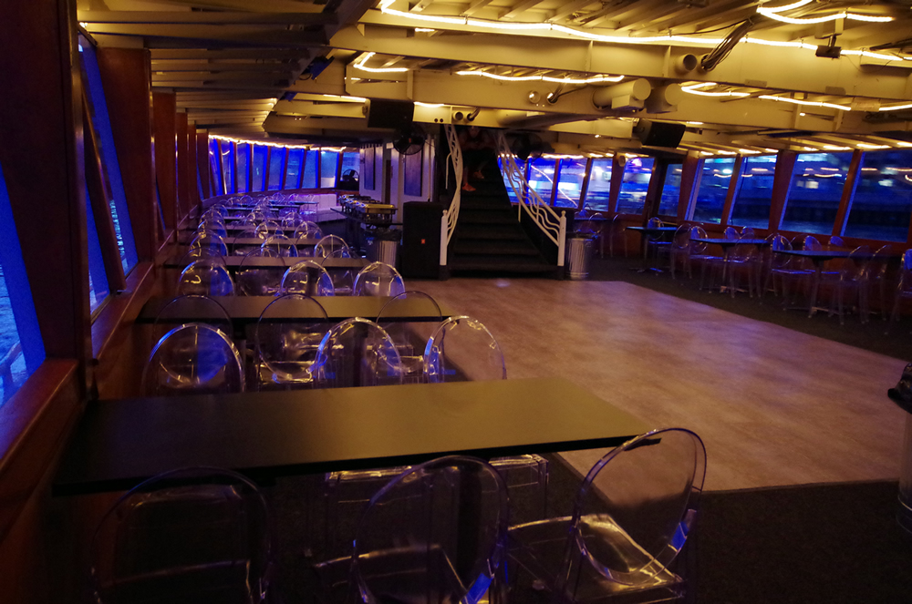 Cabana Yacht